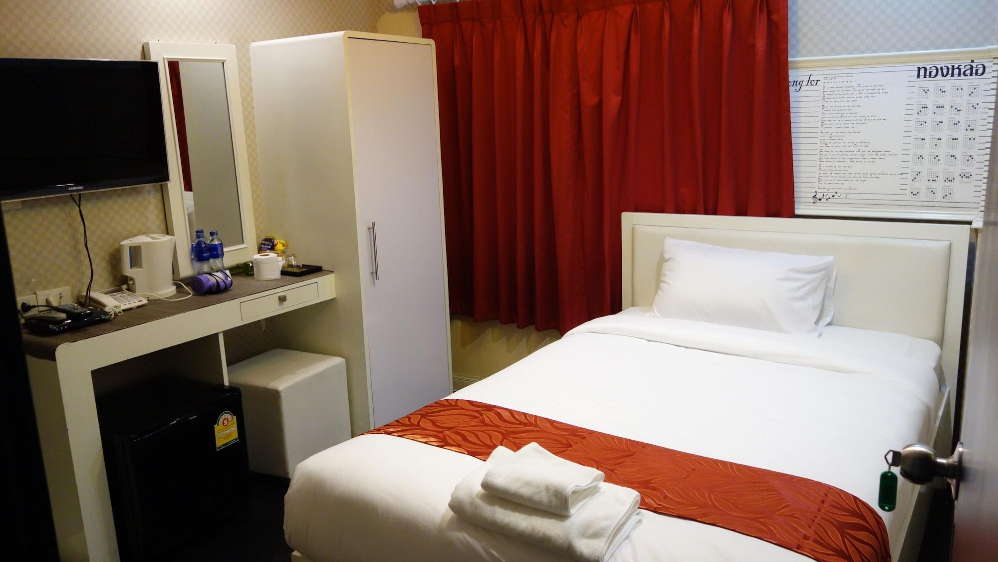 V30 Sukhumvit Hotel Bangkok Eksteriør billede