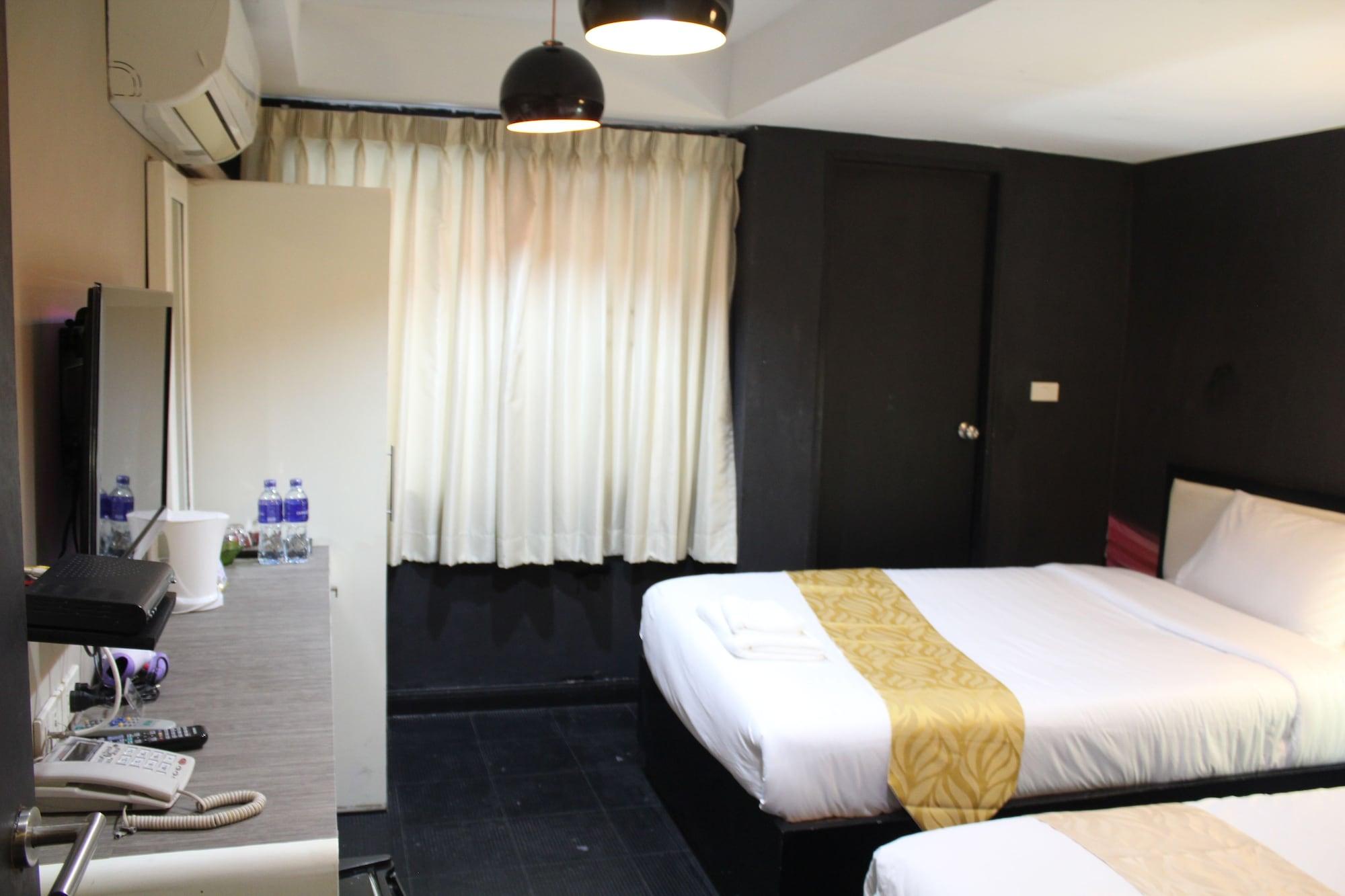V30 Sukhumvit Hotel Bangkok Eksteriør billede