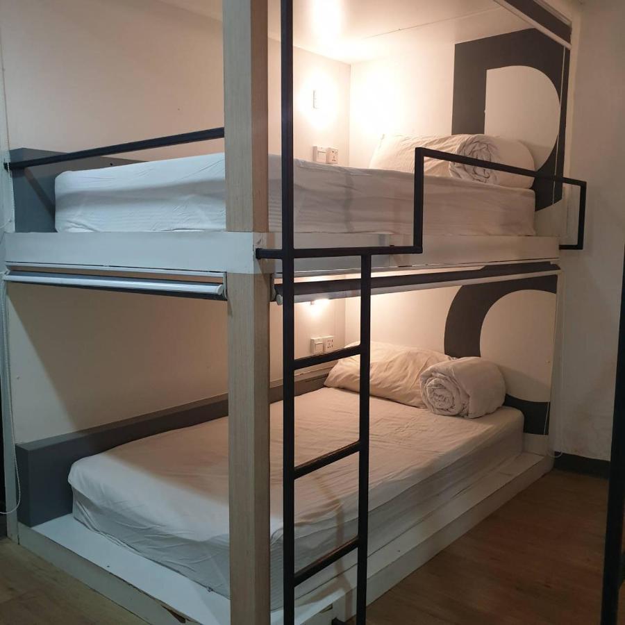 V30 Sukhumvit Hotel Bangkok Eksteriør billede