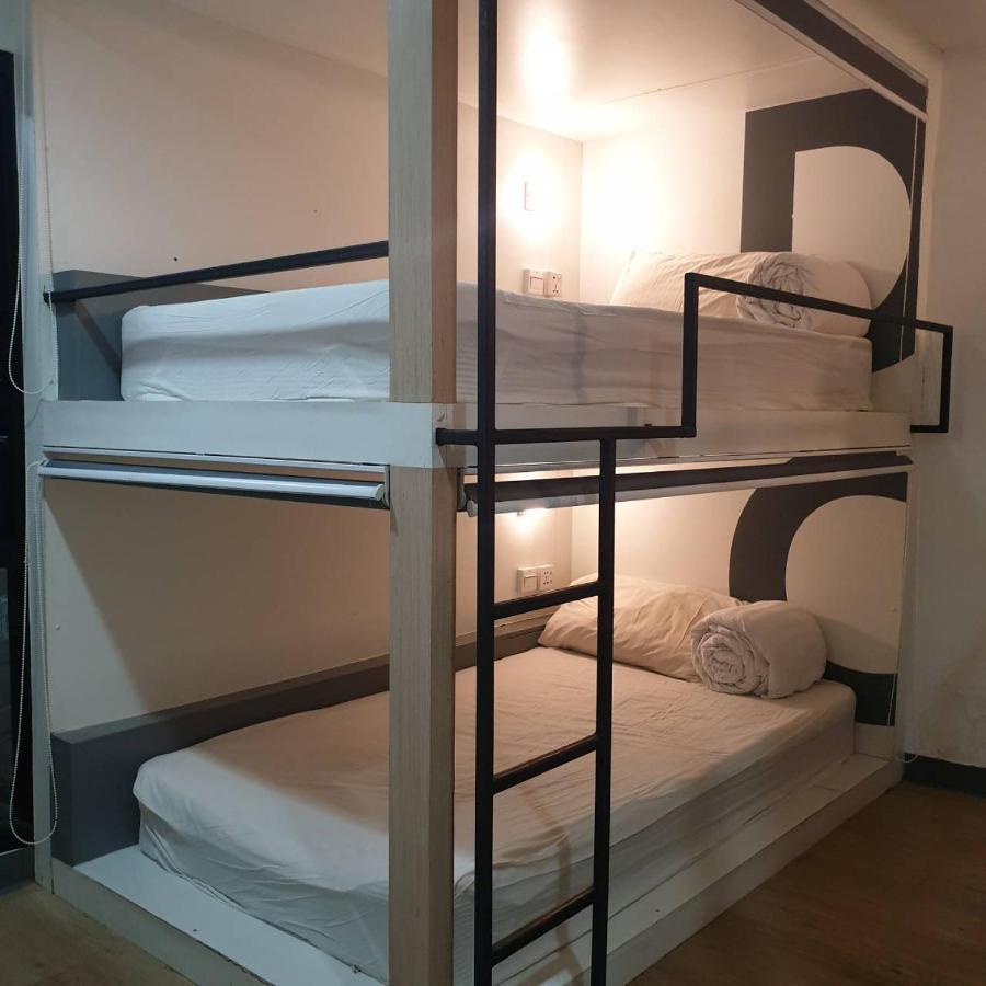 V30 Sukhumvit Hotel Bangkok Eksteriør billede