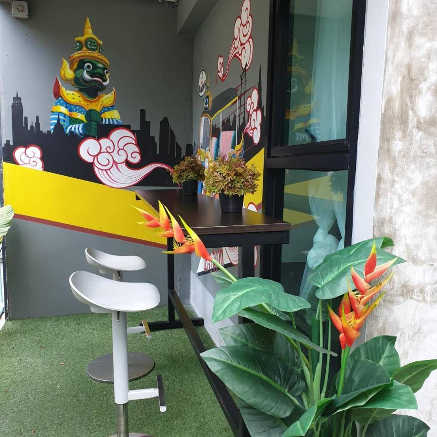 V30 Sukhumvit Hotel Bangkok Eksteriør billede