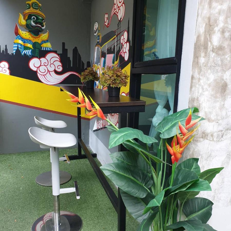 V30 Sukhumvit Hotel Bangkok Eksteriør billede
