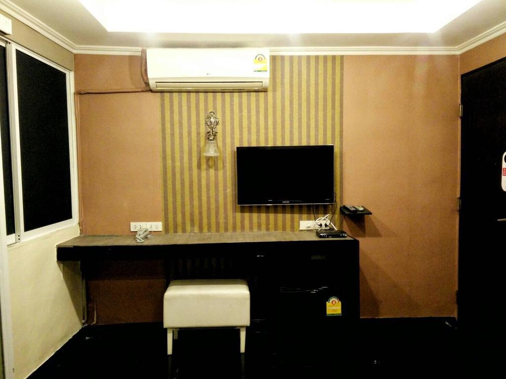 V30 Sukhumvit Hotel Bangkok Eksteriør billede