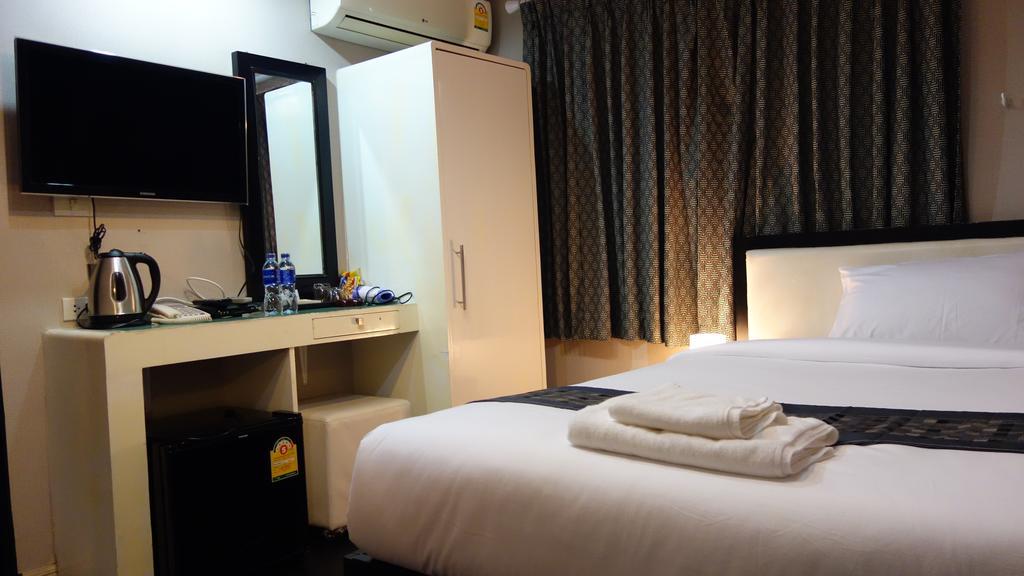 V30 Sukhumvit Hotel Bangkok Eksteriør billede