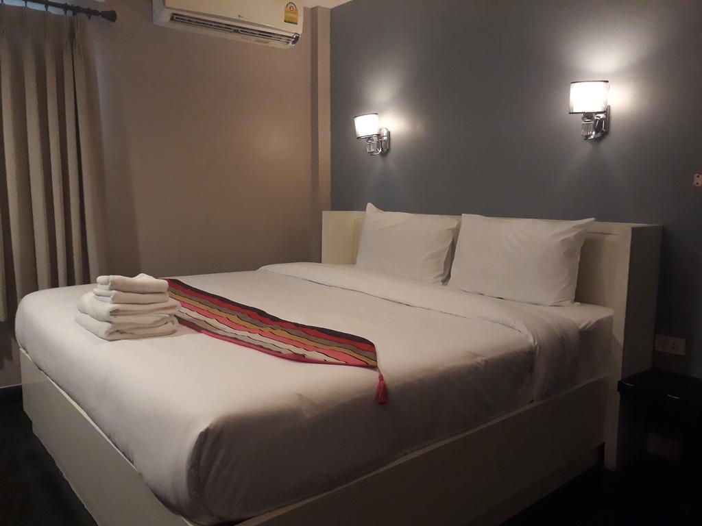V30 Sukhumvit Hotel Bangkok Eksteriør billede
